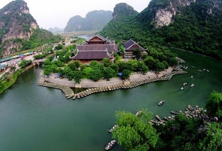 Hướng dẫn du lịch Tràng An Bái Đính từ Hà Nội
