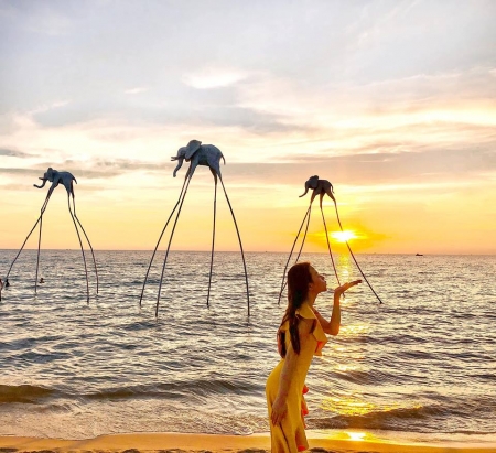 Làng Chài Hàm Ninh - Câu Cá Lặn Ngắm San Hô - Chùa Hộ Quốc - Nhà Tù Phú Quốc