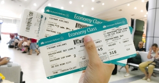 Vì sao nên mua vé máy bay qua đại lý?
